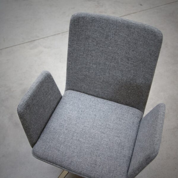 Drehstuhl sitting smart lento mit Armlehnen in grau