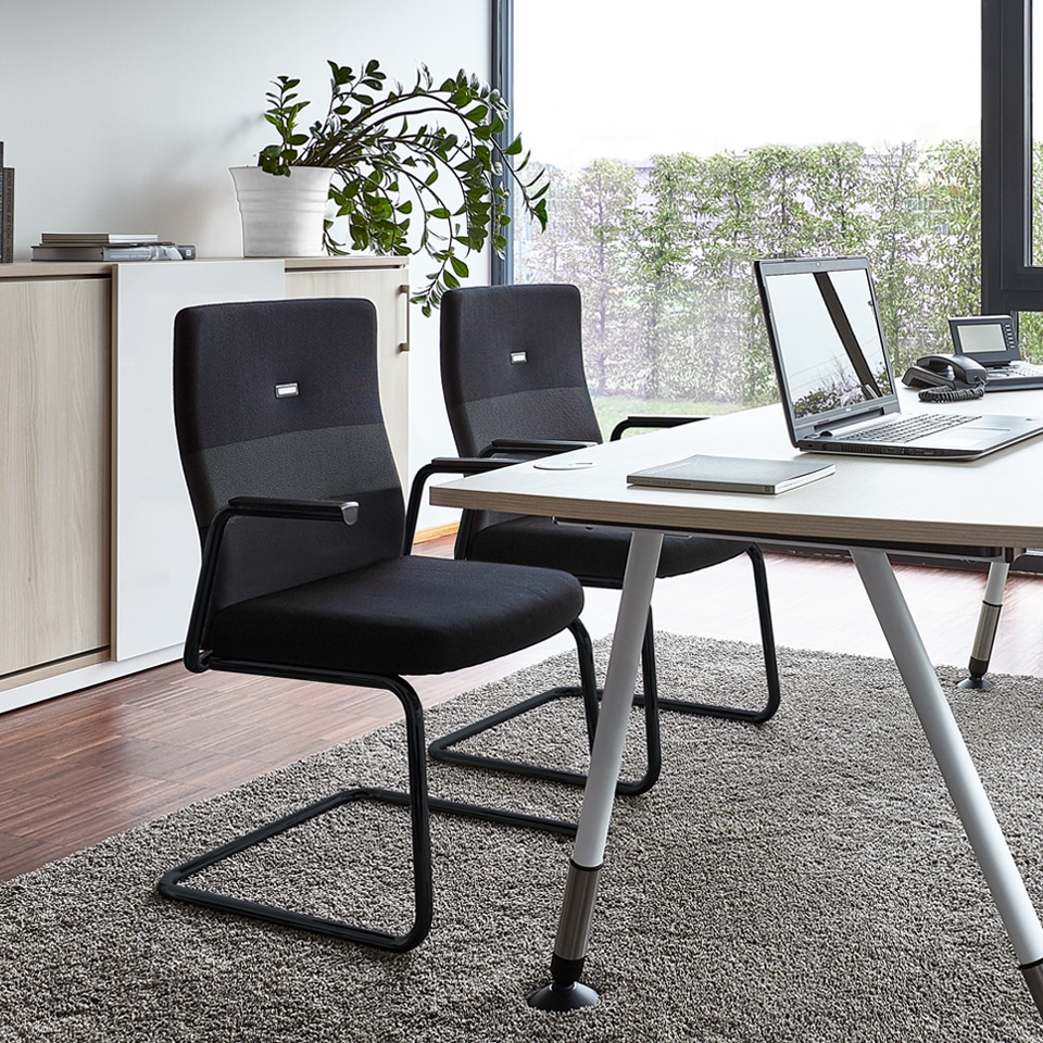 lento Freischwinger agilis schwarz - Interior Aufnahmen vom Polsterstuhl | Konferenzstuhl Stoffbezug