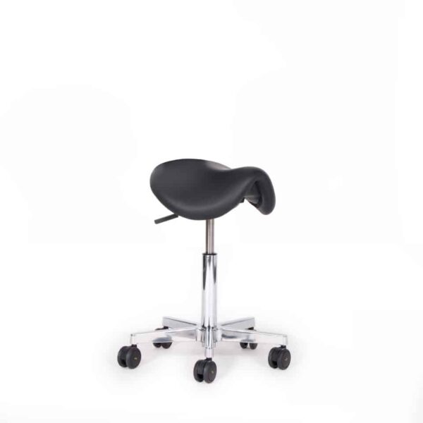 bild des sella sattelhockers von lento esd hocker aus leitfaehigen kunstleder schwarz arbeitsstuhl sattelsitz werkstattstuhl mit rollen fuer arbeit labor industrie