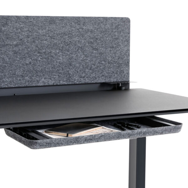 Schreibtischzubehör: Detail von Schublade Filz dark grey