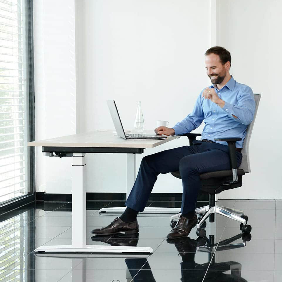 lento ergonomischer Bürostuhl agilis matrix mit hoher Rückenlehne für mehr Komfort